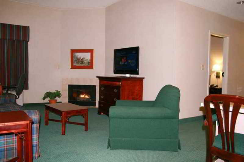 Hampton Inn & Suites Florence Center Rum bild